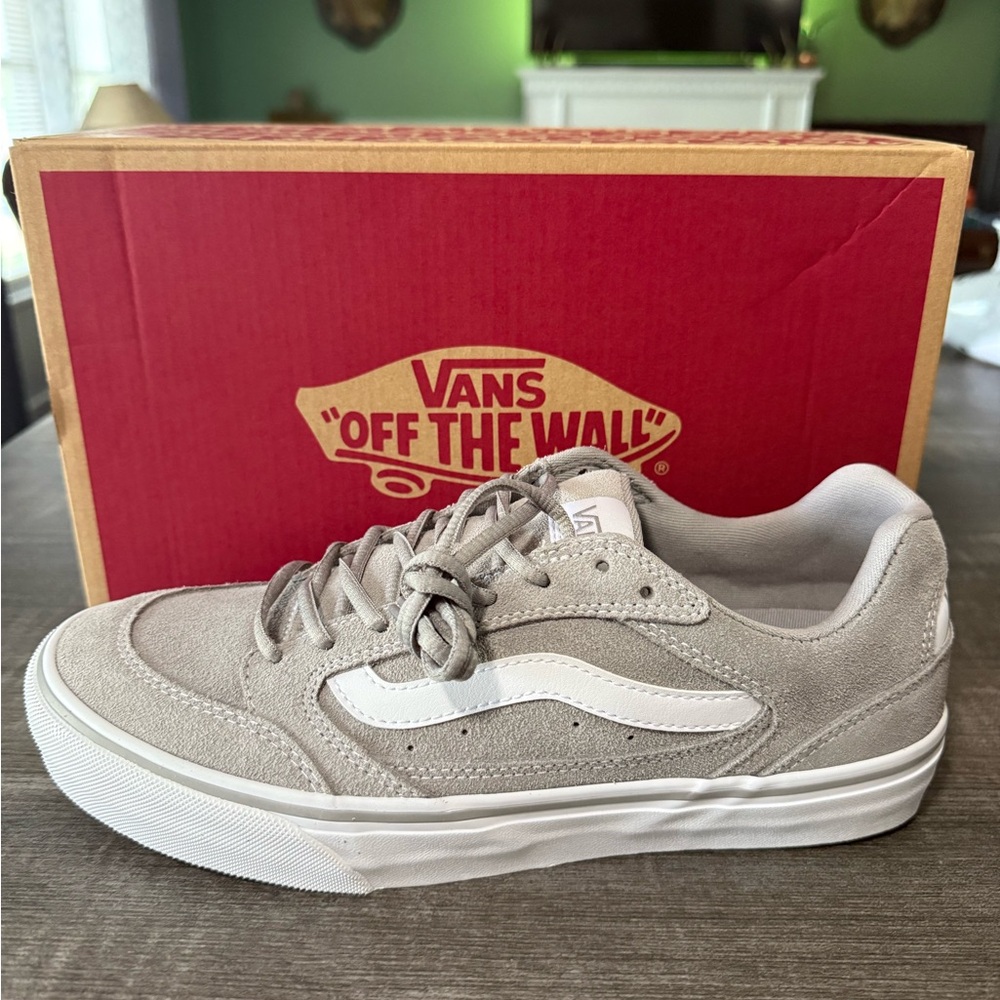 Vans Gray and White Sneakers Classic Skate Style